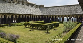 24- Le cloître.jpg